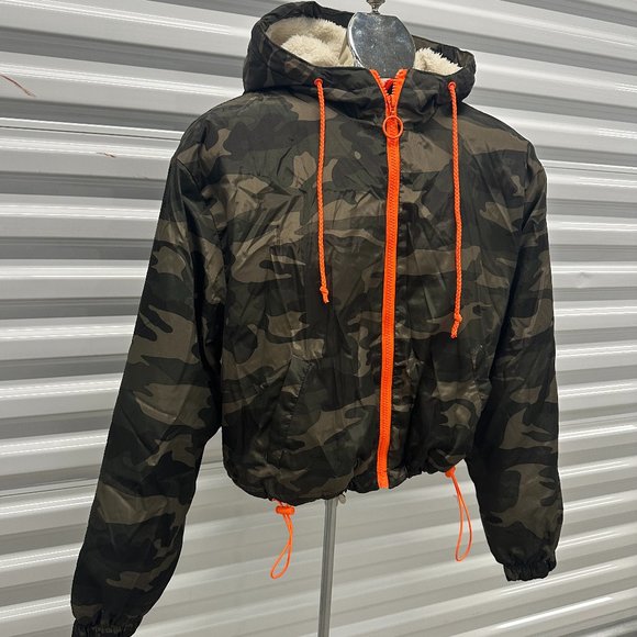 Cropped Army Jacket - Picture 1 of 2